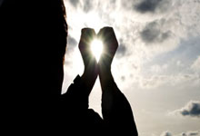 开云体育官网：特雷·杨助攻巴洛完成空中接力隔扣库兹马.